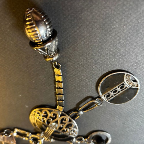 Metal necklace new, vintage style, gun metal color