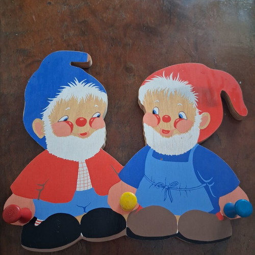 Children's hanger like new