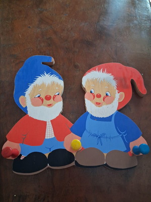 Children's hanger like new