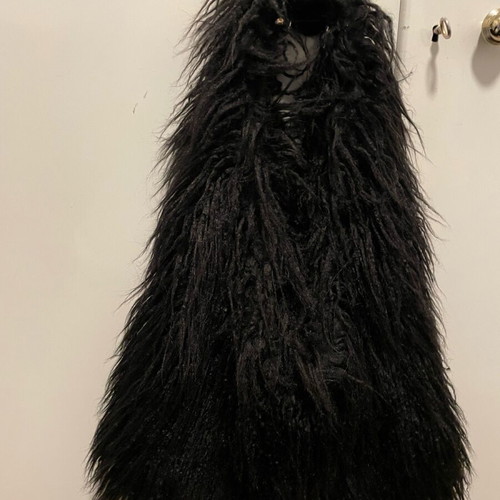 Black synthetic hairy shoulder bag like new