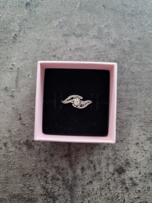 Solitaire ring with flower and leaves, new, 19.8mm, silver color