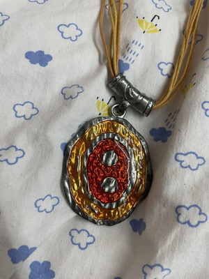 Vintage necklace from the ‘90s used, yellow and orange