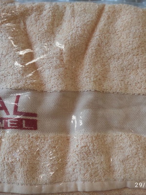 L'Oréal towel new, large size