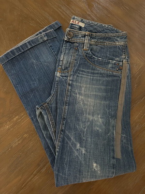 Boyfriend jeans A.L.E. like new, size small, blue with studs and side stripe