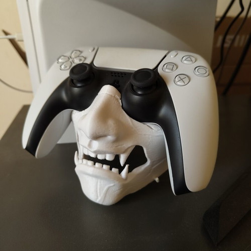 Ghost of Yotei Oni controller stand for PS5 DualSense and Xbox