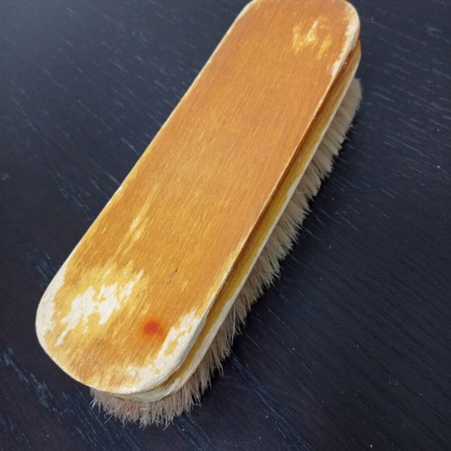 Vintage wooden clothes cleaning brush used, good condition