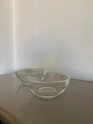 Bowls used, set of 2 small