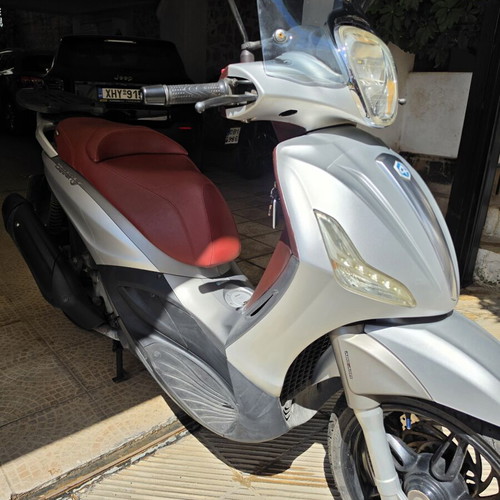 Piaggio Beverly 350 SportTouring scooter 2013 Euro 3 with ABS/ASR