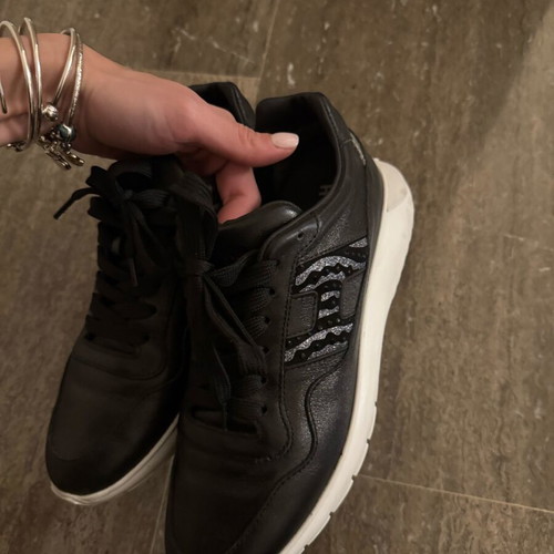 Hogan sneakers like new, size 38.5, black and white