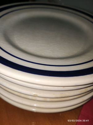 Чинии и ножове употребявани, комплект от 6 броя