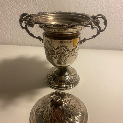 Sugar bowl vintage with saucer and 6 teaspoons used