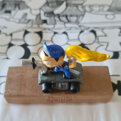 Sketistes Gas Attack figure used, Skateboard Mania 1991