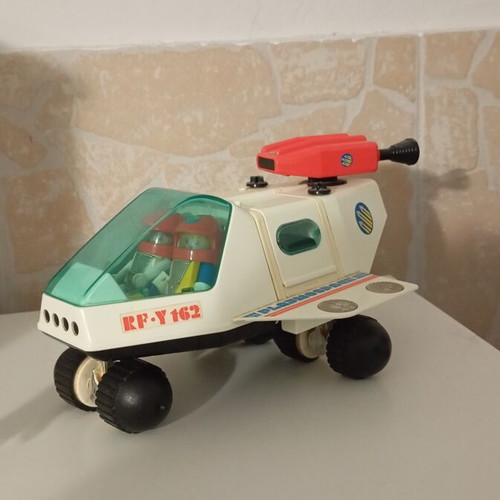 Playmobil Playmospace 3535 with 2 astronauts used