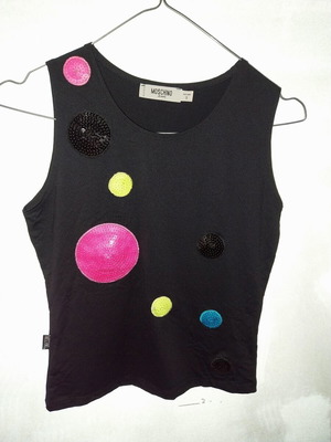 T-shirt No s like new, black with colorful sequin circles