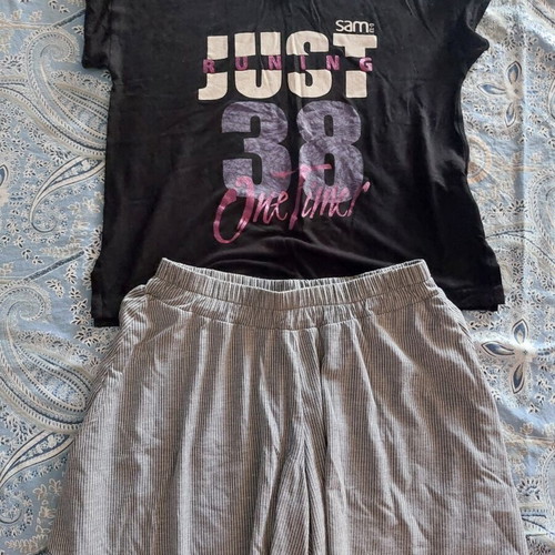 Girls' Pajamas size 14 like new, black and gray