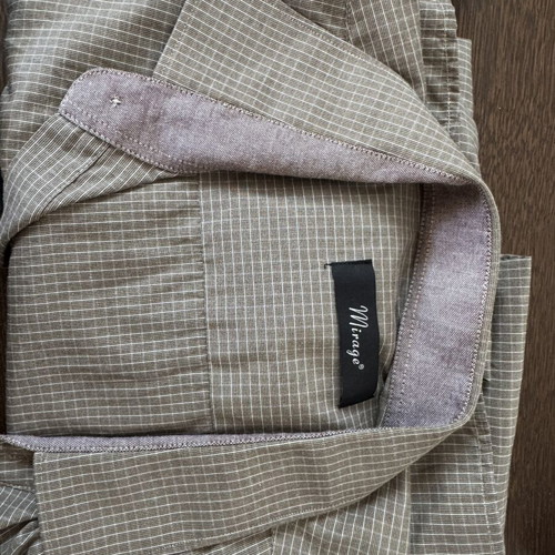 4 men's dress shirts, sizes large and extra large
