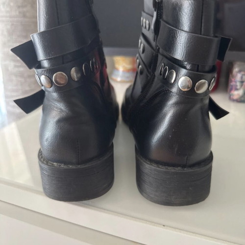 Ankle boots size 38 black like new