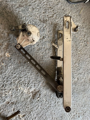 Swingarm for Honda Innova Injection 125 used, tambour guitar