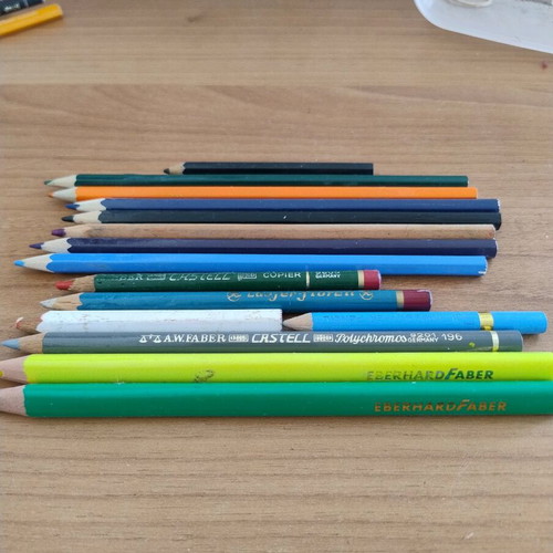 Colored pencils used, set of 16