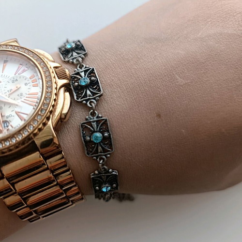 Vintage 925 silver bracelet like new with blue filigree stones