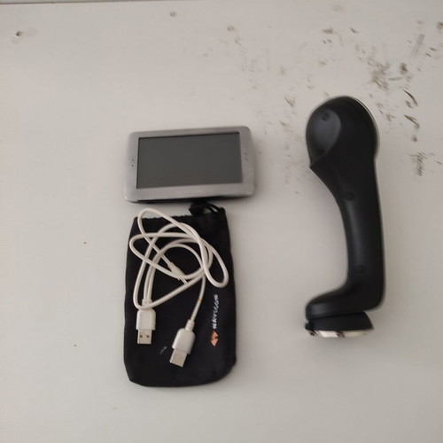 Novicom GPS used with handle and pouch