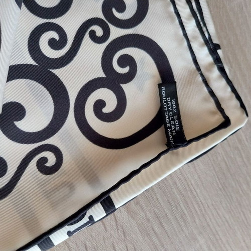 Air France vintage '60s scarf like new, black and white 88x88