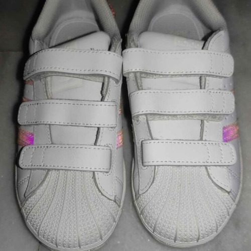 Adidas athletic shoes size 33 like new, white pink