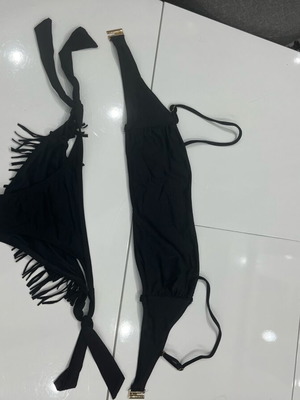 Women's swimsuit like new, bikini with fringes, size M/L, black