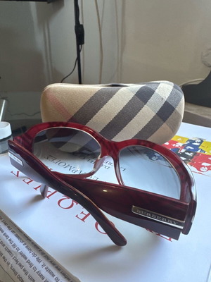 Burberry γυαλιά ηλίου