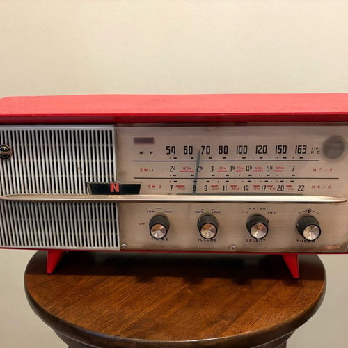 National DU-356 vintage radio used, made in Japan, red
