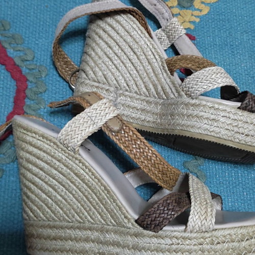 Viguera platform sandals size 38 like new, beige and brown