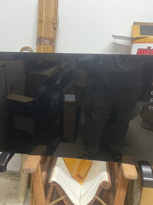 Mistral electric space heater like new, black glass