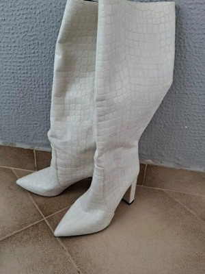 Sante white boots like new, size 38