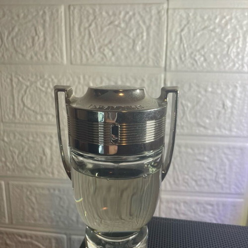 Paco Rabanne Invictus Eau de Toilette 100 ml like new