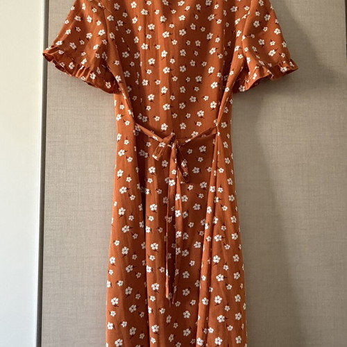 Summer dress Primark size 36 like new, orange with tie