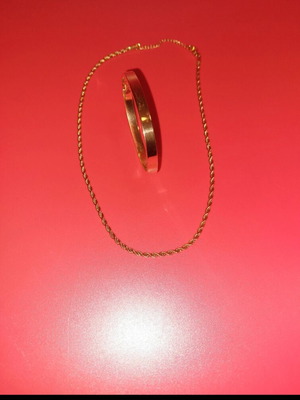 Set of necklace and bracelet new gold-colored