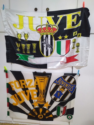 2 Juventus flags, old set