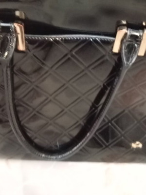 Carpisa shoulder bag like new, black, synthetic leather