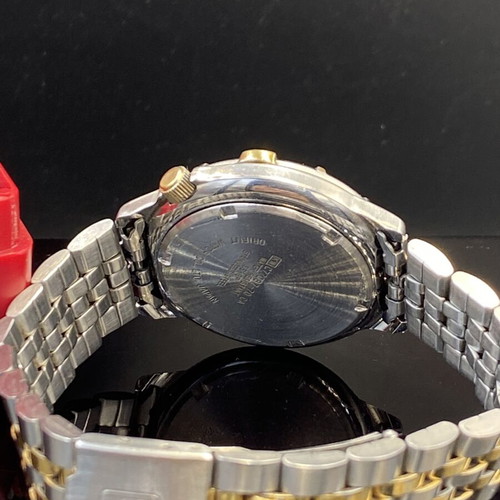 Orient Diver Two-Tone Quartz Watch like new, men's, stainless steel and gold
