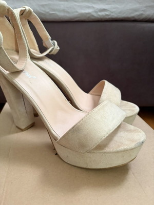 Beige suede platform pumps with thick heel size 41 used