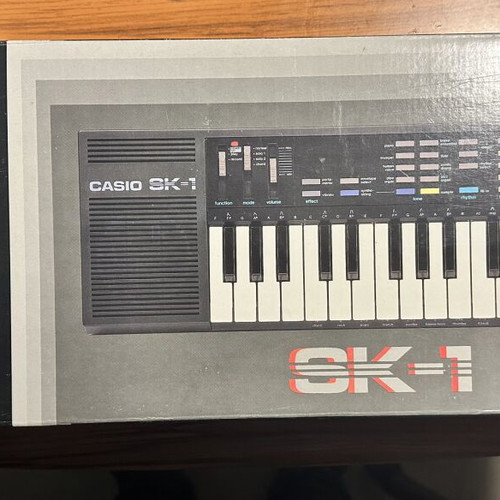 Casio SK-1 Sampling Keyboard like new with original box