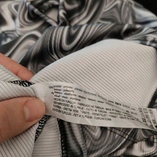 Bershka Abstract Print Crop Top like new, gray and white, size L