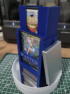 One Piece TCG Deck Box like new with custom "WANTED" design for 70 cards