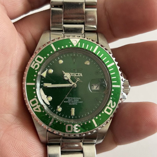 Invicta Pro Diver 24947 wristwatch used, green