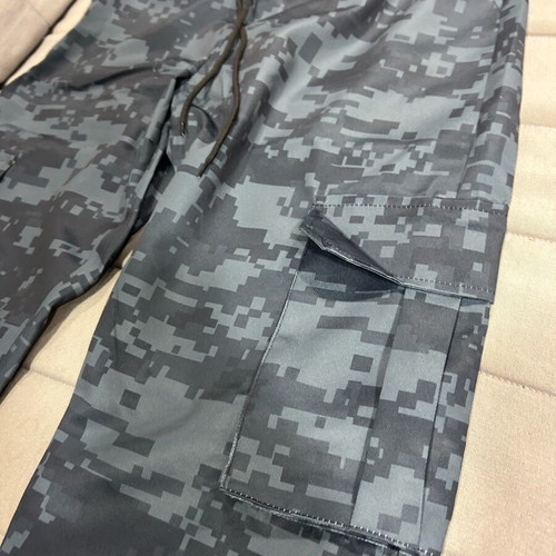 Casual jacket and camouflage pants set new, size Medium