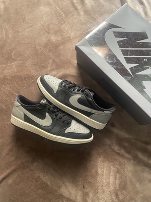 Jordan 1 Low OG Shadow sneakers, black and grey, size 43