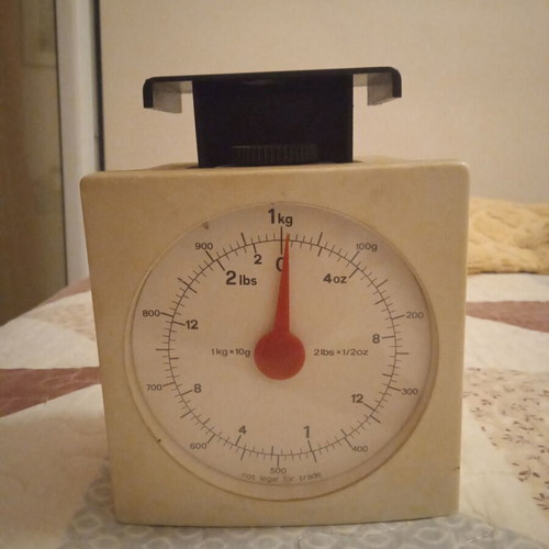 Vintage precision scale 1 kilogram