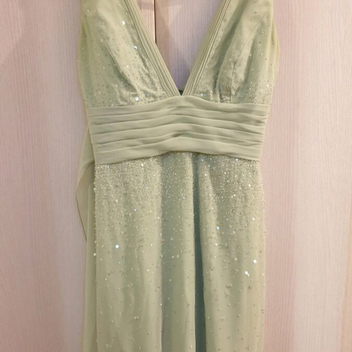 Demetrios formal dress green like new, size L
