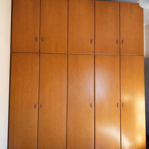 Wardrobe used, large 6-door with mezzanines 2.52m x 3.01m