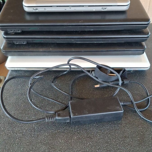 Laptop pack of 5 used for repair or spare parts